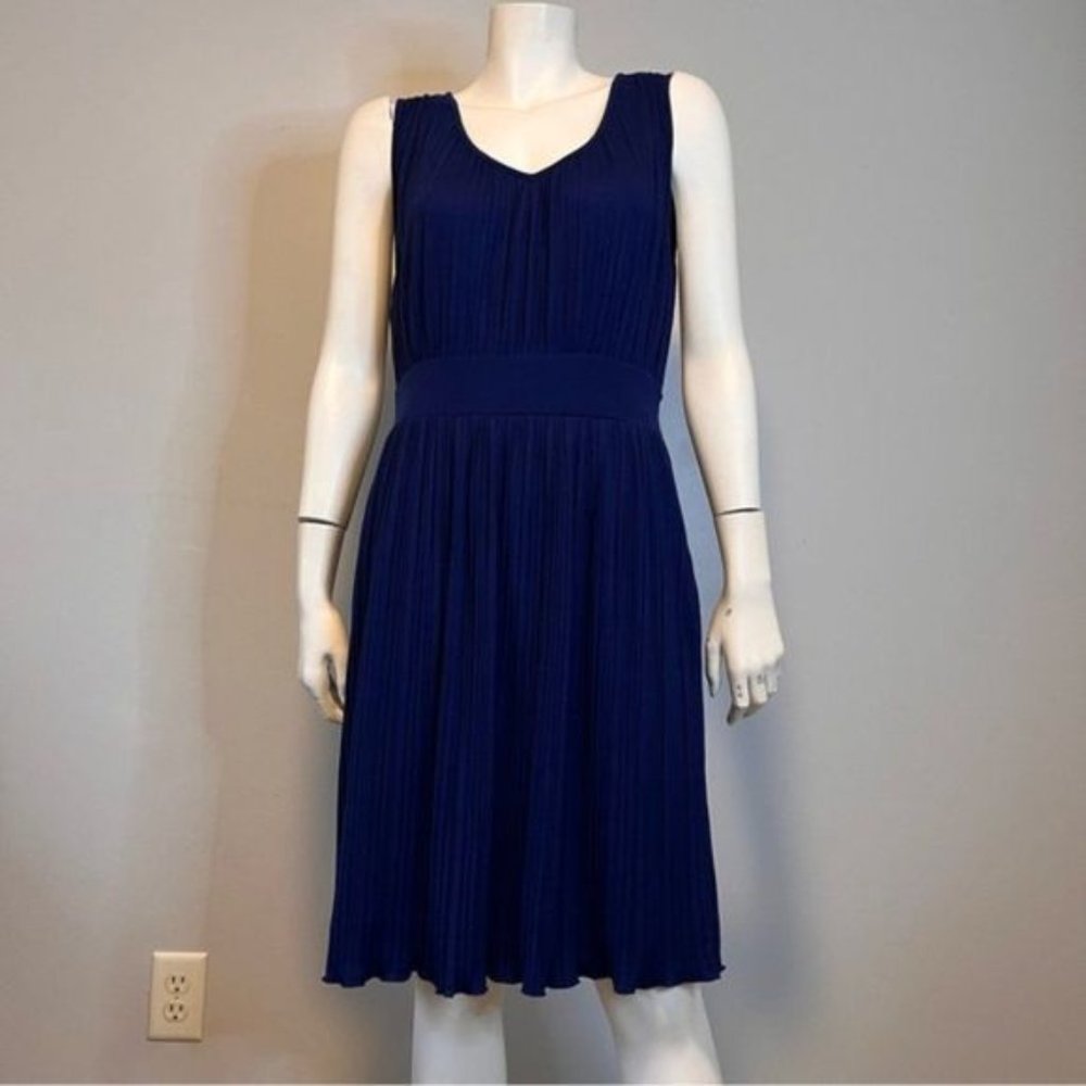 Banana Republic Mystic Blue Pleated V-Neck Sleeveless Dress Size 10